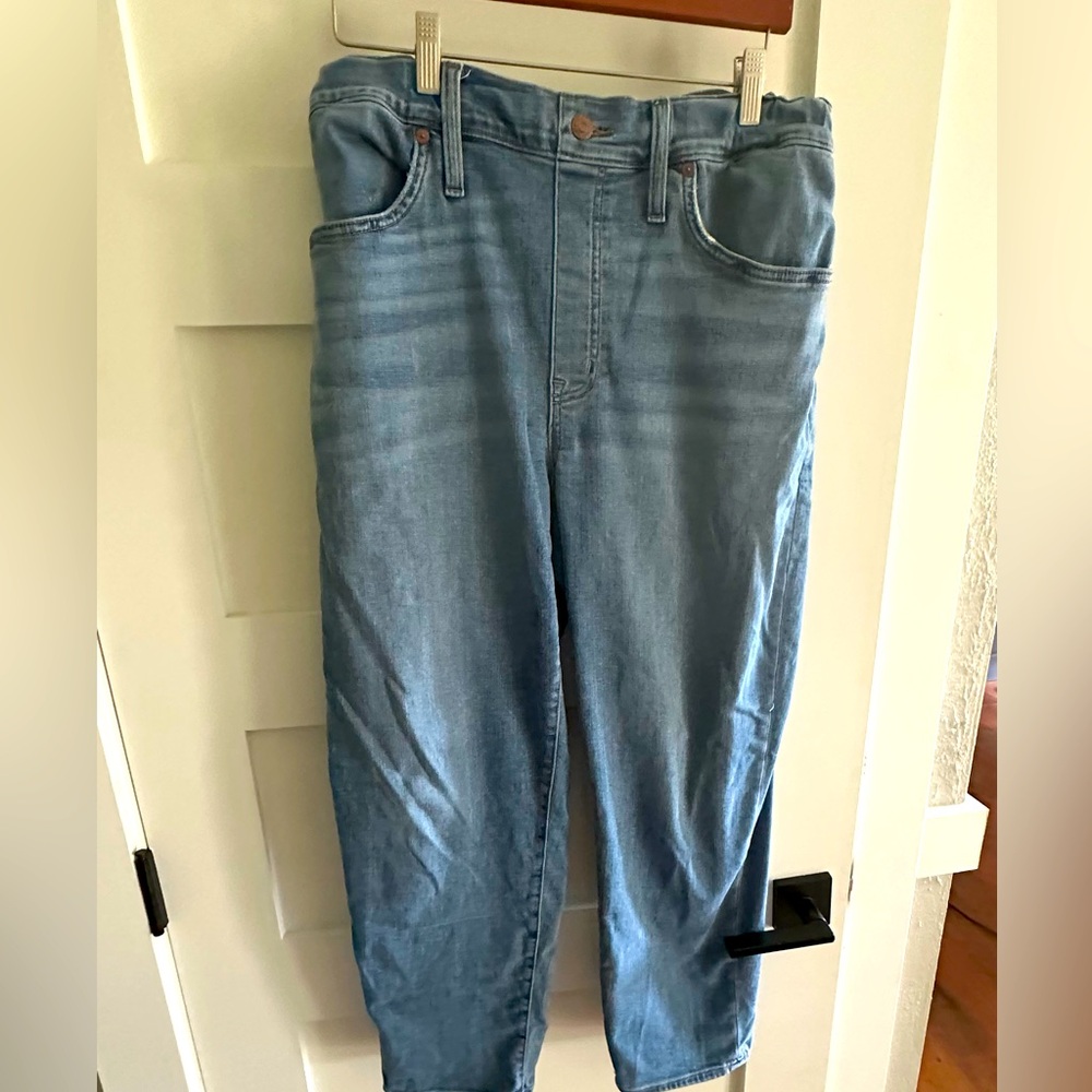 Madewell light wash relaxed fit jean. Stretch waist